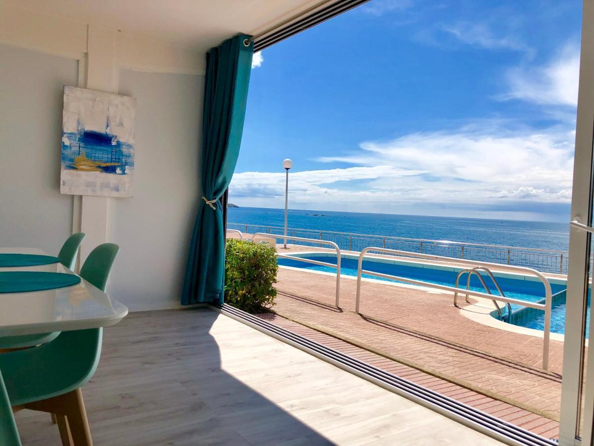 Magnifique Appartement En Front De Mer, Caneylles Roses Exterior foto